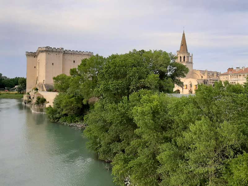 Le château vue du pont - photo : Rhinoferos