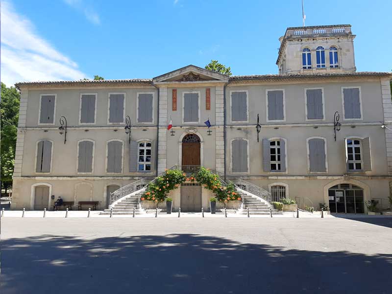 Le château de Saint-Andiol - photo : rhinoferos