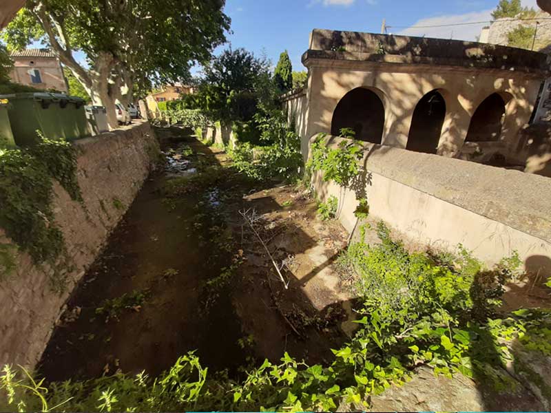 Le lavoir - photo : rhinoferos